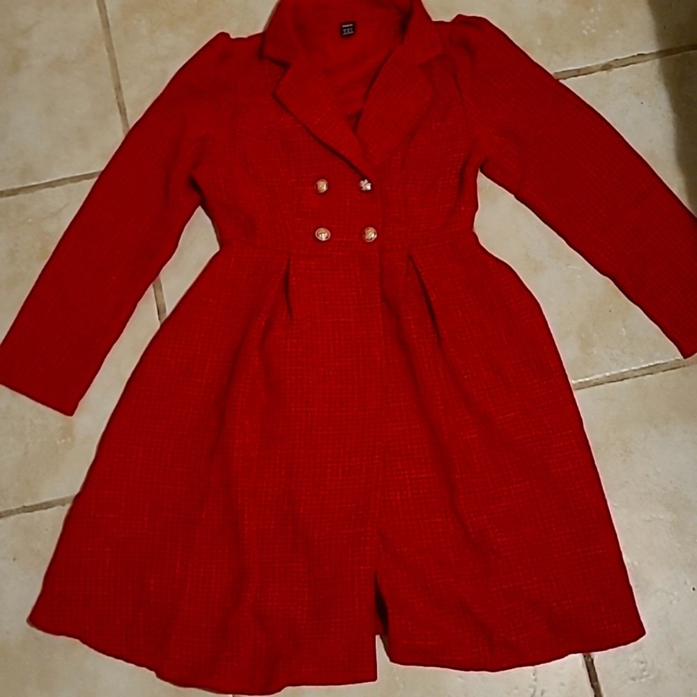 Women's Winter Wool Coat Overcoat Lapel Neck Fold Pleated Long Sleeve